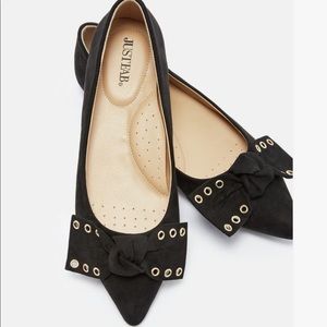 Cute pointed toe flats with bow